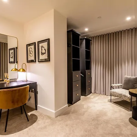 The Castle @ Ryedale House ヨーク